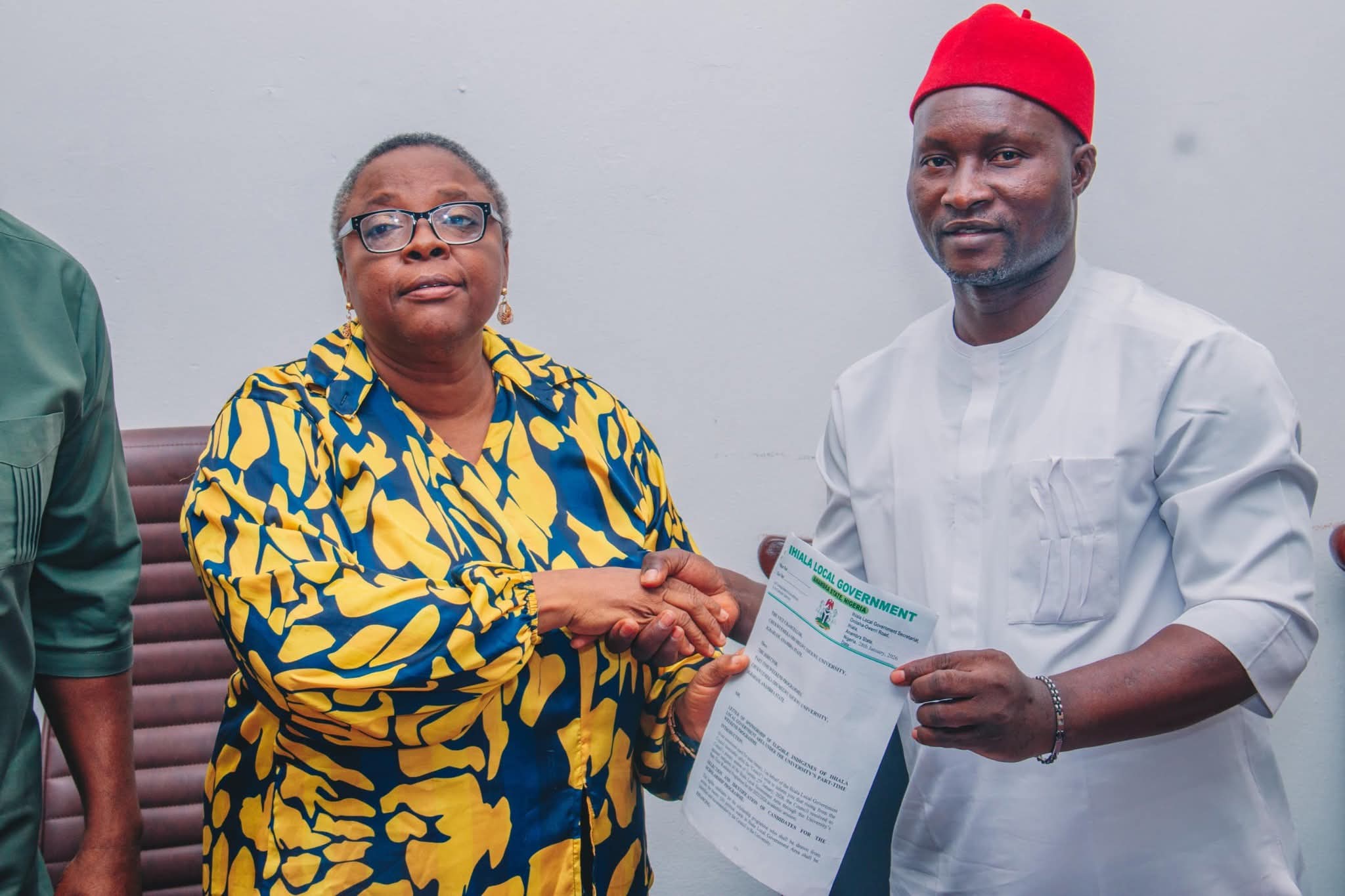 IHIALA LOCAL GOVERNMENT MAYOR AWARDS SCHOLARSHIP FOR 200 INDIGENES TO STUDY PART-TIME AT COOU